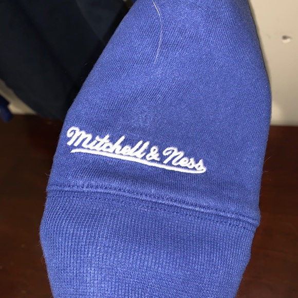 Mitchell & Ness TorontoMapleLeaf crewneck sweater - Picture 4 of 5